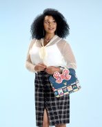 Minnie Mouse Holiday Crossbody Bag - Image 2