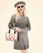 Snow White Exclusive Roses Tote Crossbody Bag - Image 2